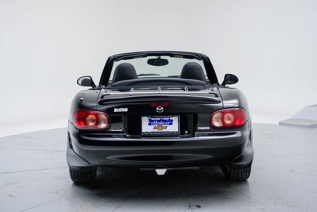 2003 Mazda Mazda MX-5 Miata Cloth