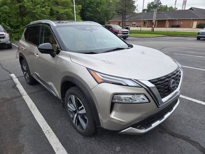 2022 Nissan Rogue Platinum Intelligent AWD