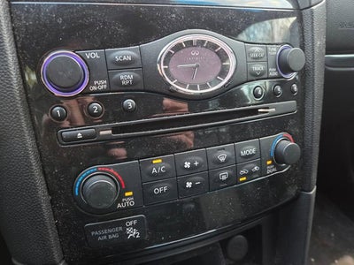 2017 INFINITI QX70 Base