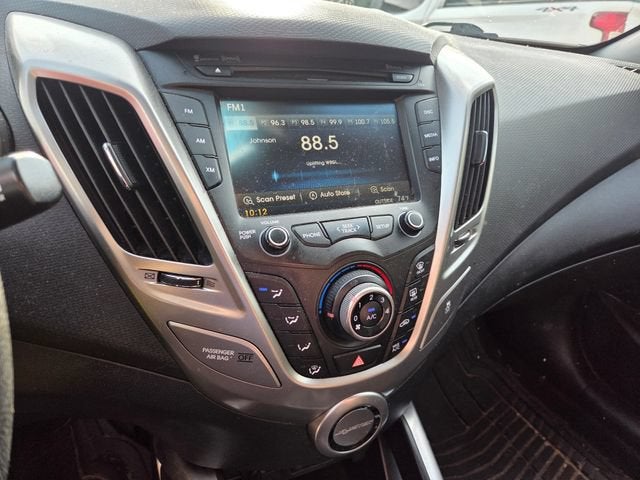 2016 Hyundai Veloster BASE