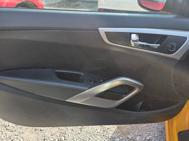 2016 Hyundai Veloster BASE