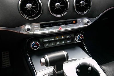 2019 Kia Stinger GT1