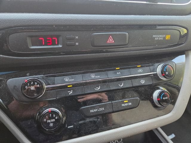 2016 Kia Sedona LX