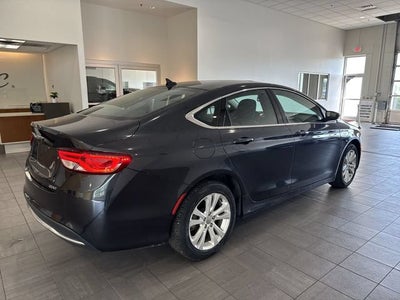 2016 Chrysler 200 Limited