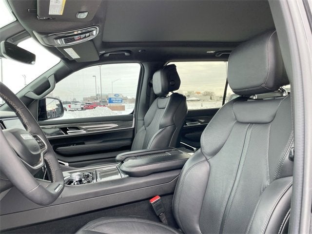 2022 Jeep Wagoneer Series III 4x4