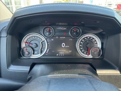 2018 RAM 1500 Laramie Crew Cab 4x4 5'7" Box