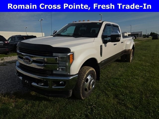2017 Ford Super Duty F-350 DRW Lariat