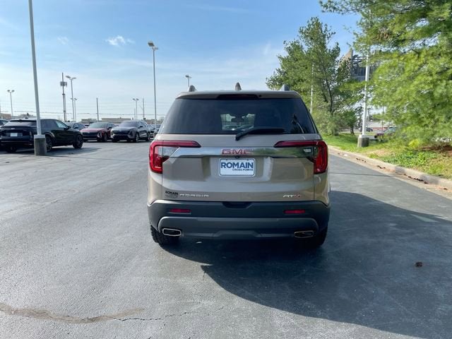 2023 GMC Acadia AT4