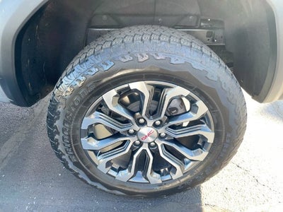 2024 GMC Canyon Denali