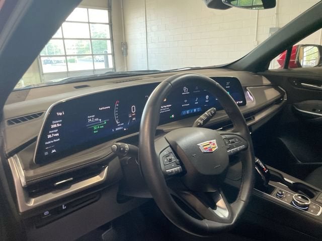 2024 Cadillac XT4 Premium Luxury