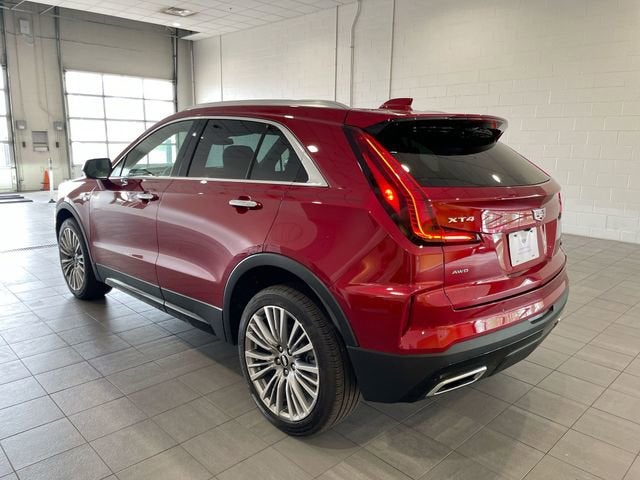 2024 Cadillac XT4 Premium Luxury