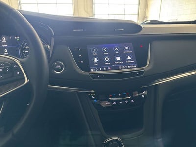 2022 Cadillac XT5 Premium Luxury