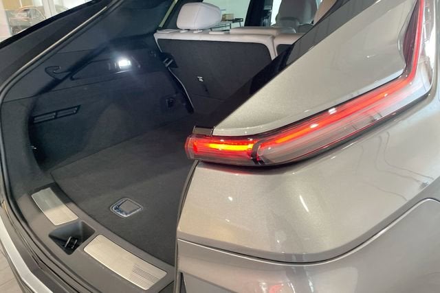 2024 Cadillac LYRIQ Luxury 1