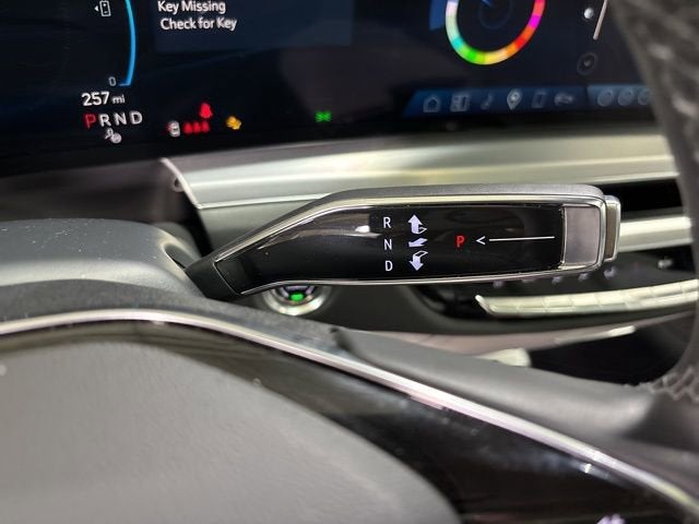 2024 Cadillac LYRIQ Luxury 1