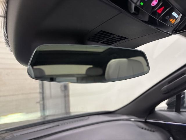 2024 Cadillac LYRIQ Luxury 1