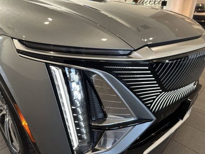 2024 Cadillac LYRIQ Luxury 1