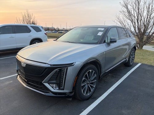 2025 Cadillac LYRIQ Sport 2