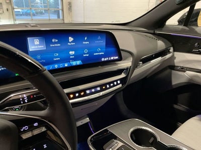 2025 Cadillac LYRIQ Sport 2