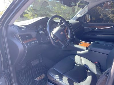2016 Cadillac Escalade Luxury Collection
