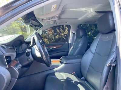 2016 Cadillac Escalade Luxury Collection