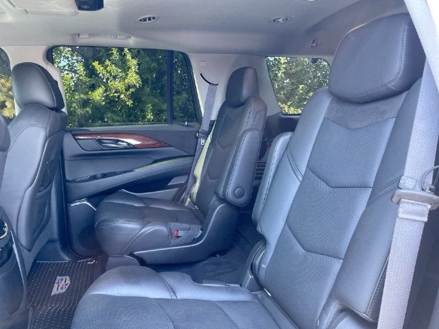 2016 Cadillac Escalade Luxury Collection