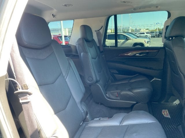 2016 Cadillac Escalade Luxury Collection