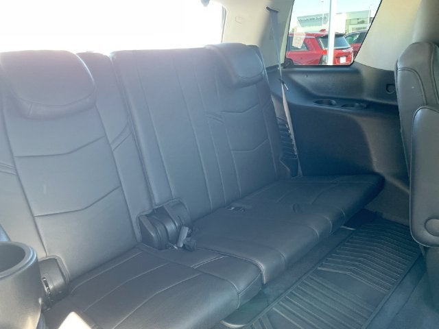 2016 Cadillac Escalade Luxury Collection