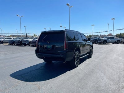 2016 Cadillac Escalade Luxury Collection