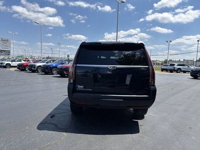 2019 Cadillac Escalade Luxury
