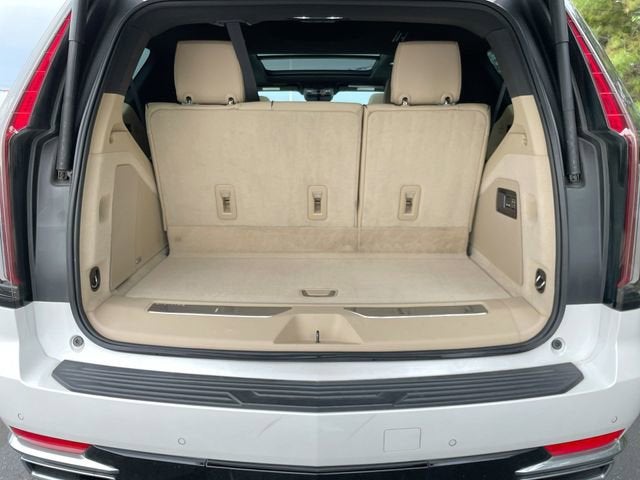 2022 Cadillac Escalade Premium Luxury