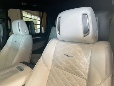 2025 Cadillac Escalade ESV Premium Luxury Platinum