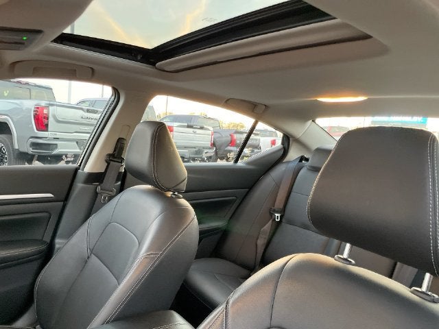 2025 Nissan Altima SL