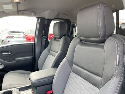 2024 Nissan Frontier SV