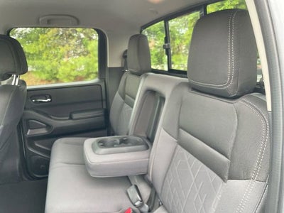 2025 Nissan Frontier SV