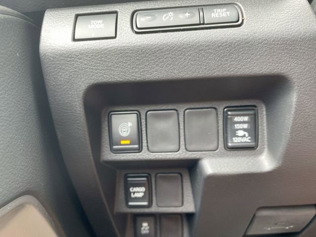 2025 Nissan Frontier SV