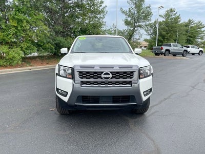 2025 Nissan Frontier SV