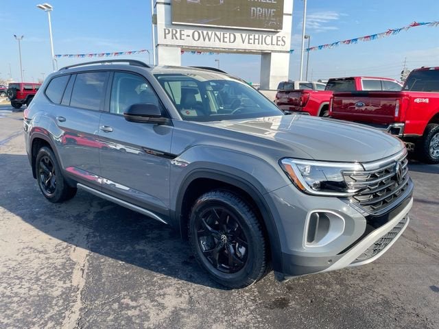 2024 Volkswagen Atlas 2.0T Peak Edition SE w/Technology
