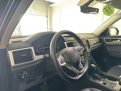 2022 Volkswagen Atlas 3.6L V6 SE w/Technology