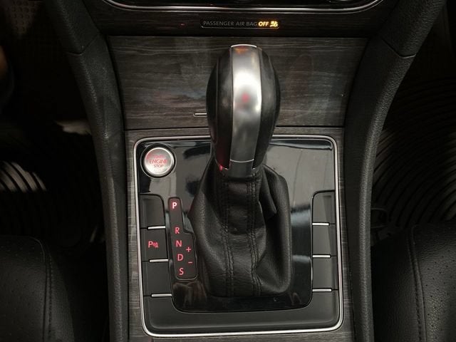 2017 Volkswagen Passat 1.8T SE