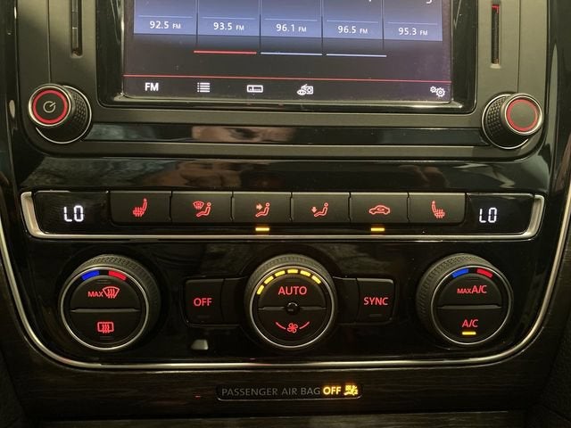 2017 Volkswagen Passat 1.8T SE
