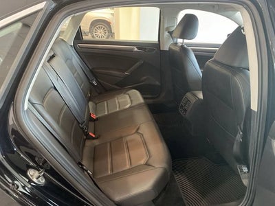 2017 Volkswagen Passat 1.8T SE