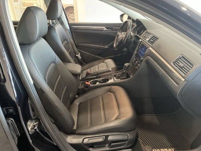 2017 Volkswagen Passat 1.8T SE