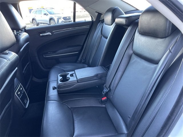 2019 Chrysler 300 Touring L