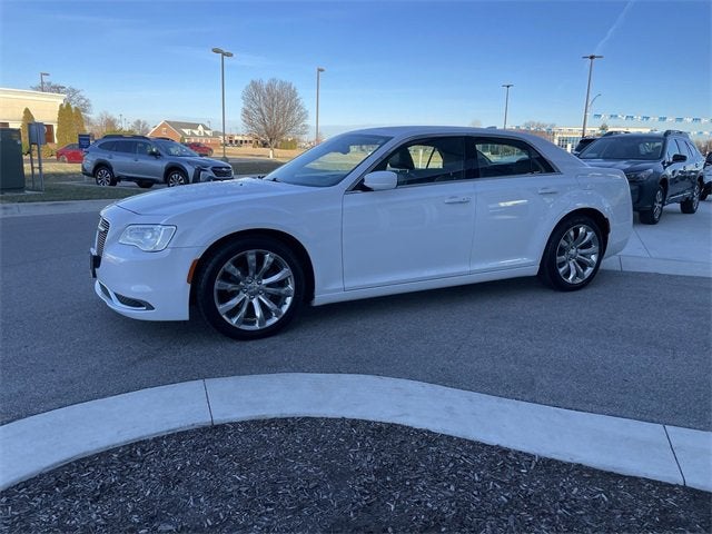 2019 Chrysler 300 Touring L