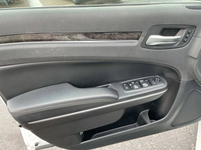 2019 Chrysler 300 Limited