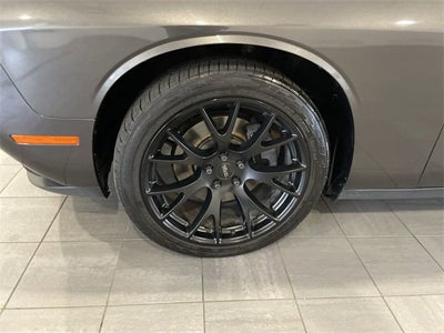 2016 Dodge Challenger SXT Plus