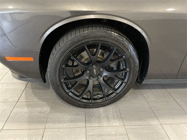 2016 Dodge Challenger SXT Plus