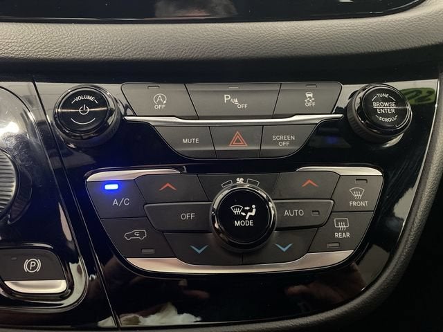 2020 Chrysler Pacifica Touring