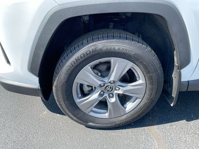 2022 Toyota RAV4 Hybrid XLE