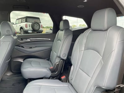 2022 Buick Enclave Essence
